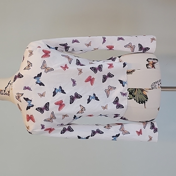 Romwe butterfly tie shrug.  Size is XS or size 2. - Picture 3 of 7